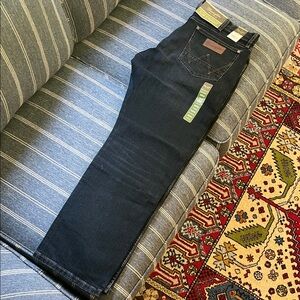 Mens Wrangler Slim Straight